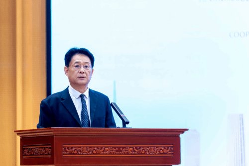 围绕职业巴黎人940娱乐携手拜仁慕尼